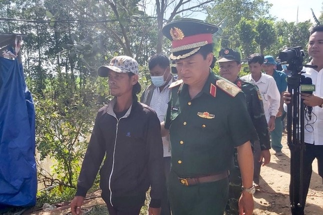 quan khu 9 ho tro mot can nha cho gia dinh be trai bi roi xuong tru be tong o dong thap hinh 1