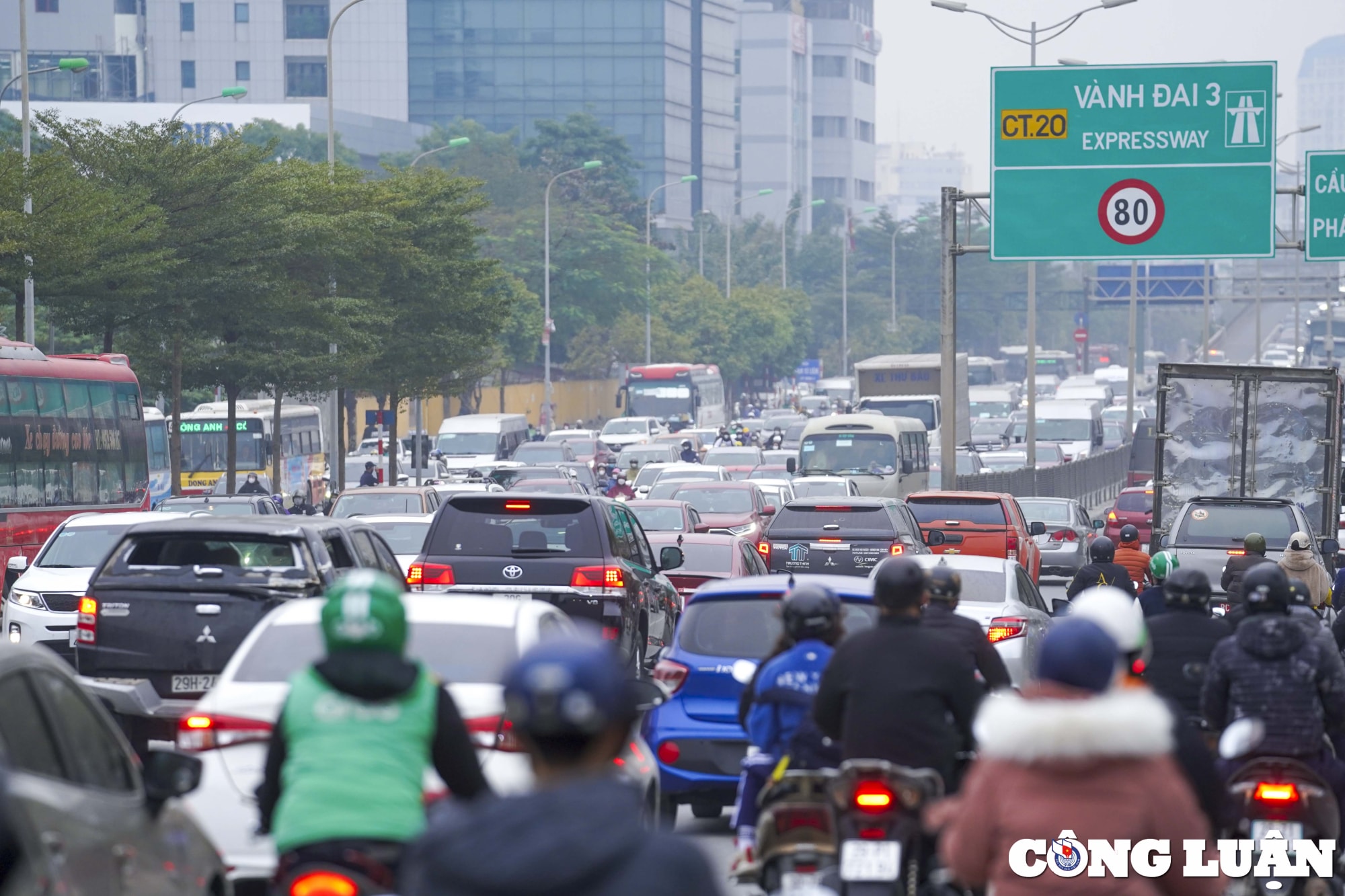 ha noi nhieu tuyen duong un tac ngay sau ky nghi tet duong lich hinh 7