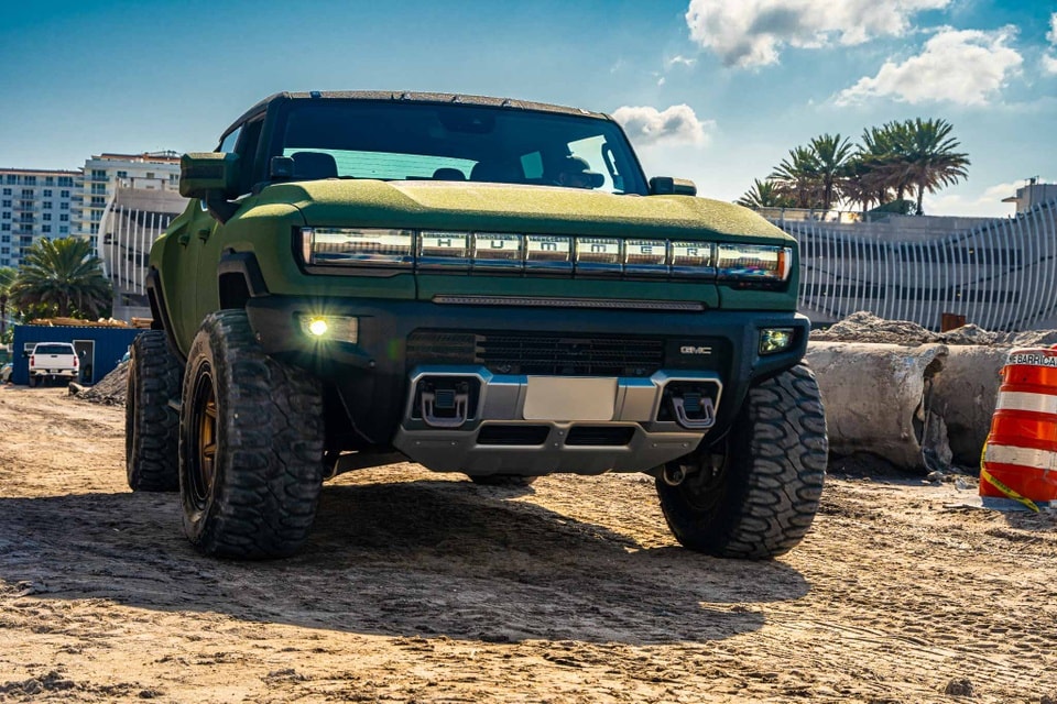 gmc hummer ev do than vo bang chat lieu dac biet hinh 10