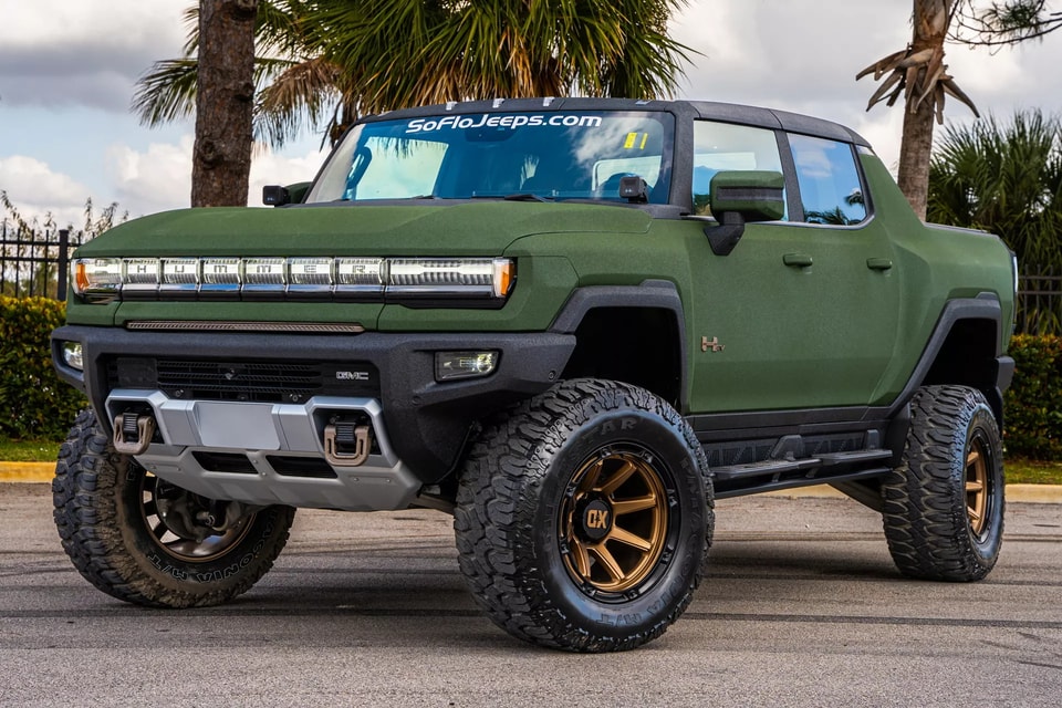 gmc hummer ev do than vo bang chat lieu dac biet hinh 2