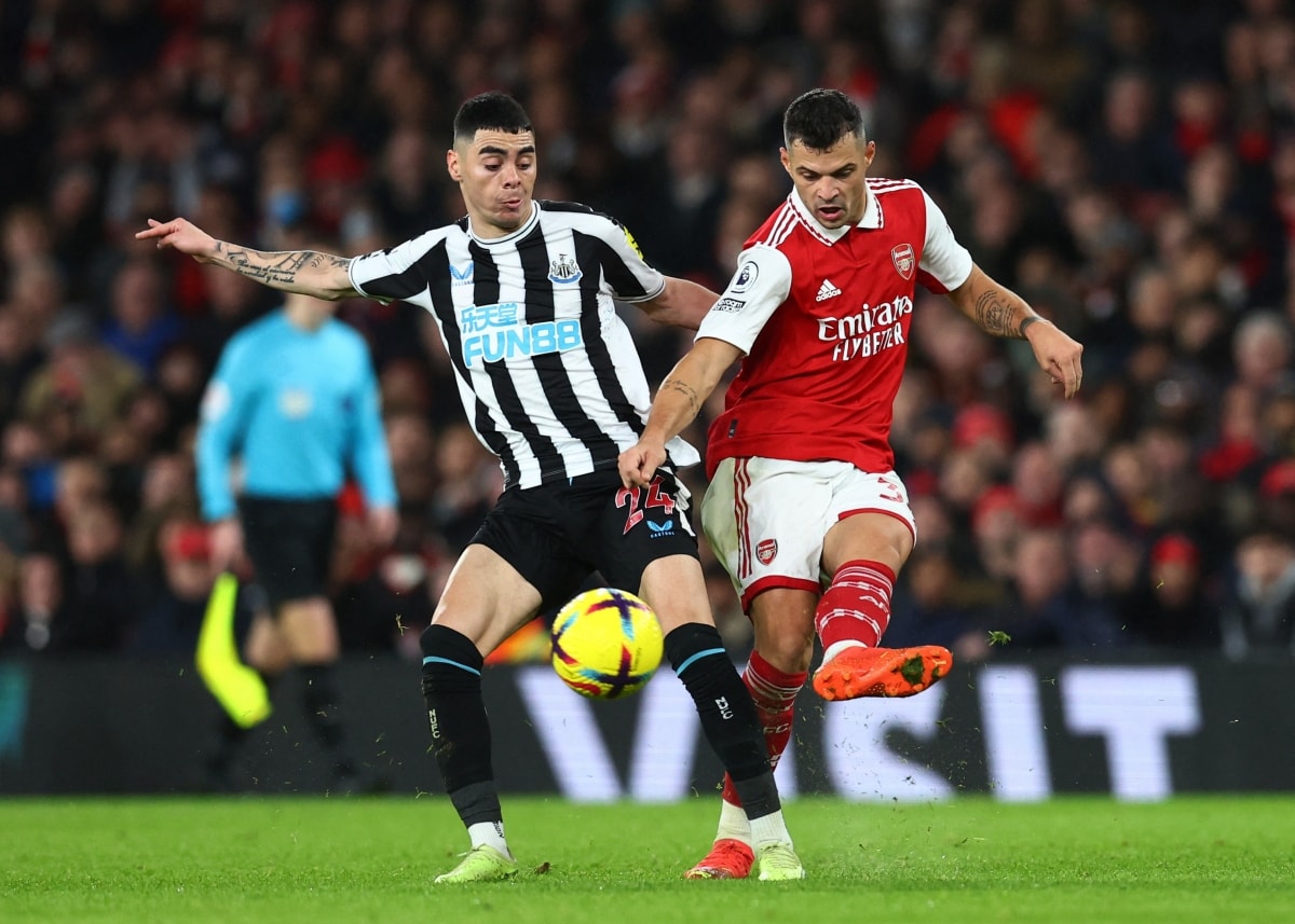 hoa newcastle arsenal lo co hoi bo xa man city hinh 2
