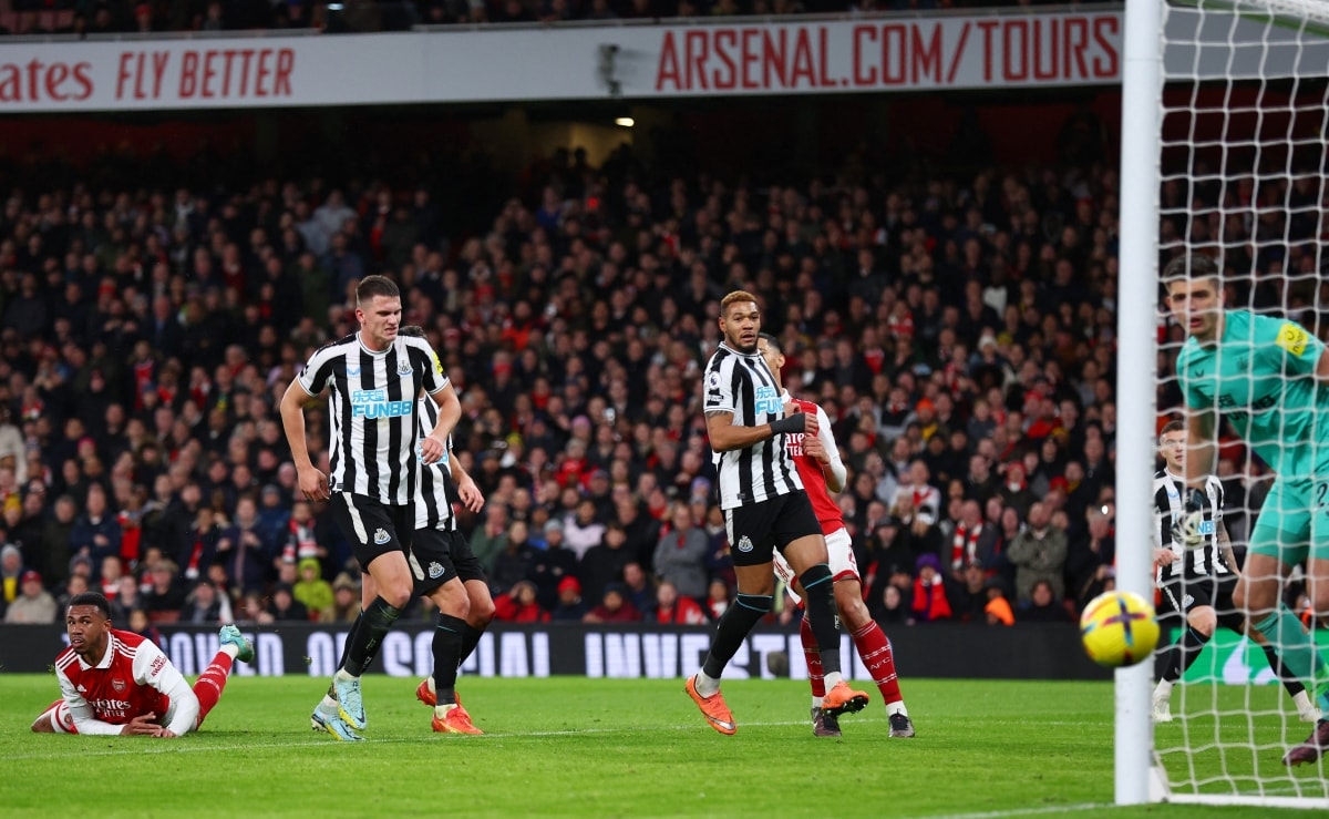 hoa newcastle arsenal lo co hoi bo xa man city hinh 3