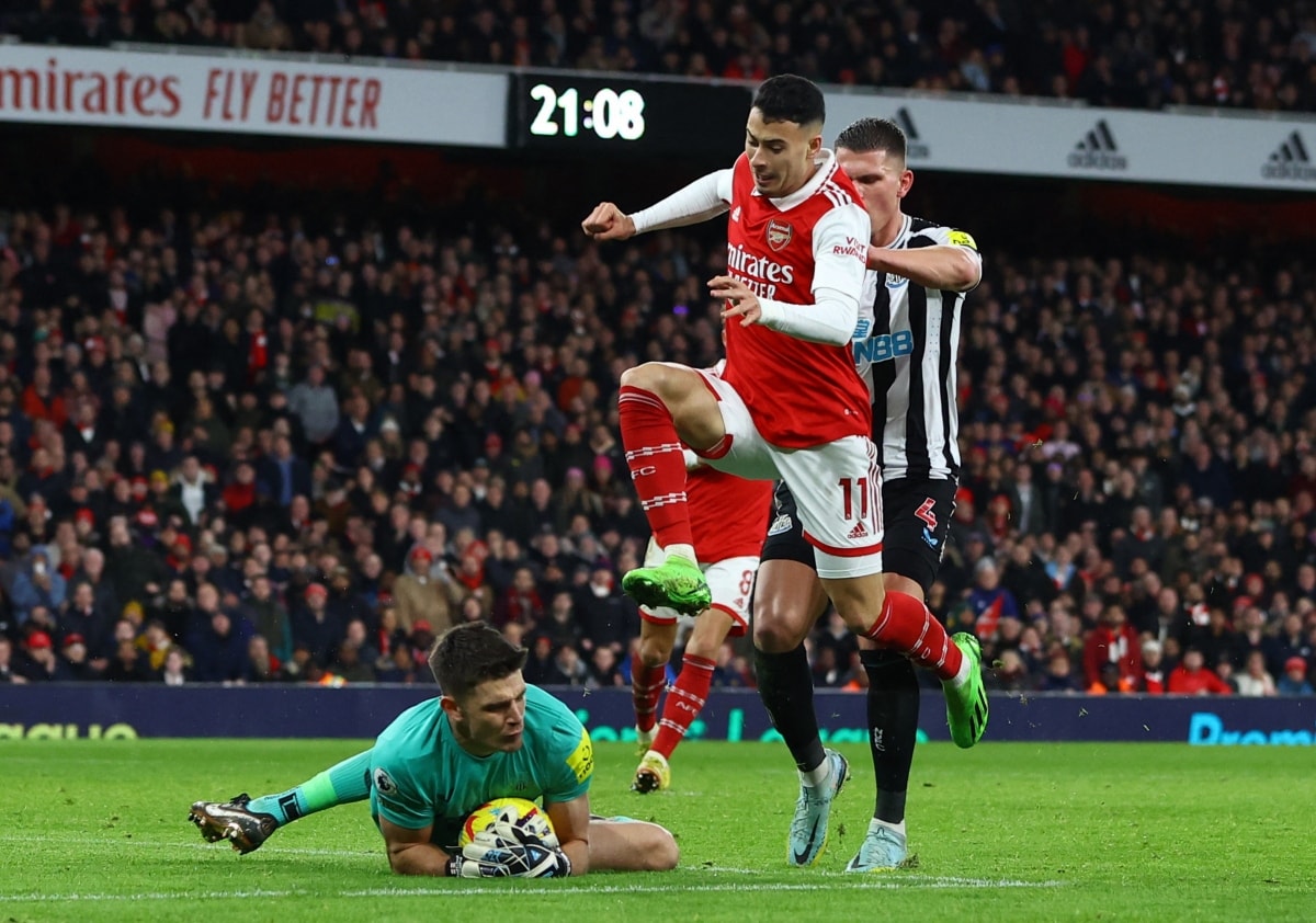 hoa newcastle arsenal lo co hoi bo xa man city hinh 4
