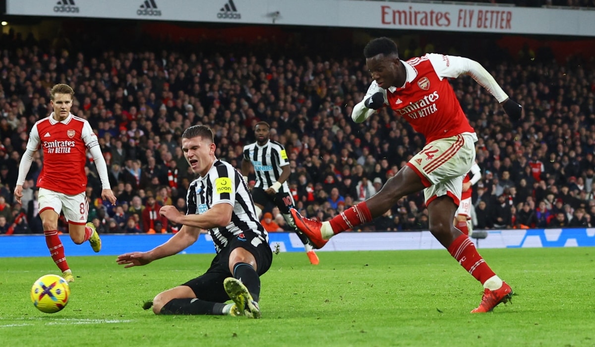 hoa newcastle arsenal lo co hoi bo xa man city hinh 8