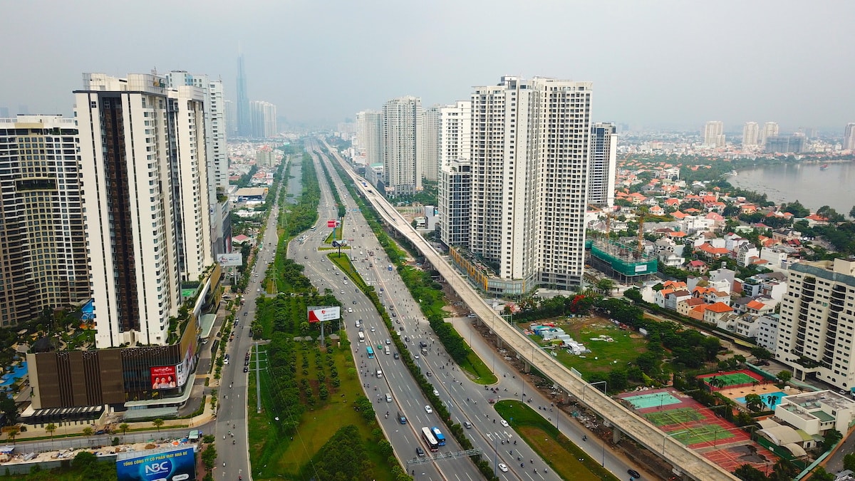 bat dong san dot quy trong nam 2022 nam 2023 cho giai cuu hinh 1