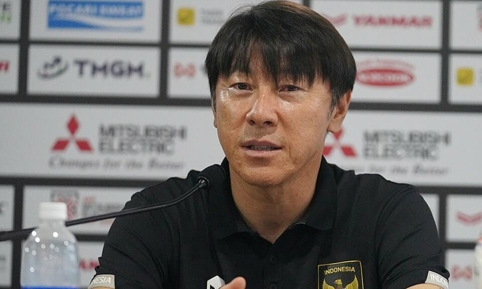 ly do tran ban ket luot di giua indonesia vs viet nam phai doi gio thi dau hinh 3