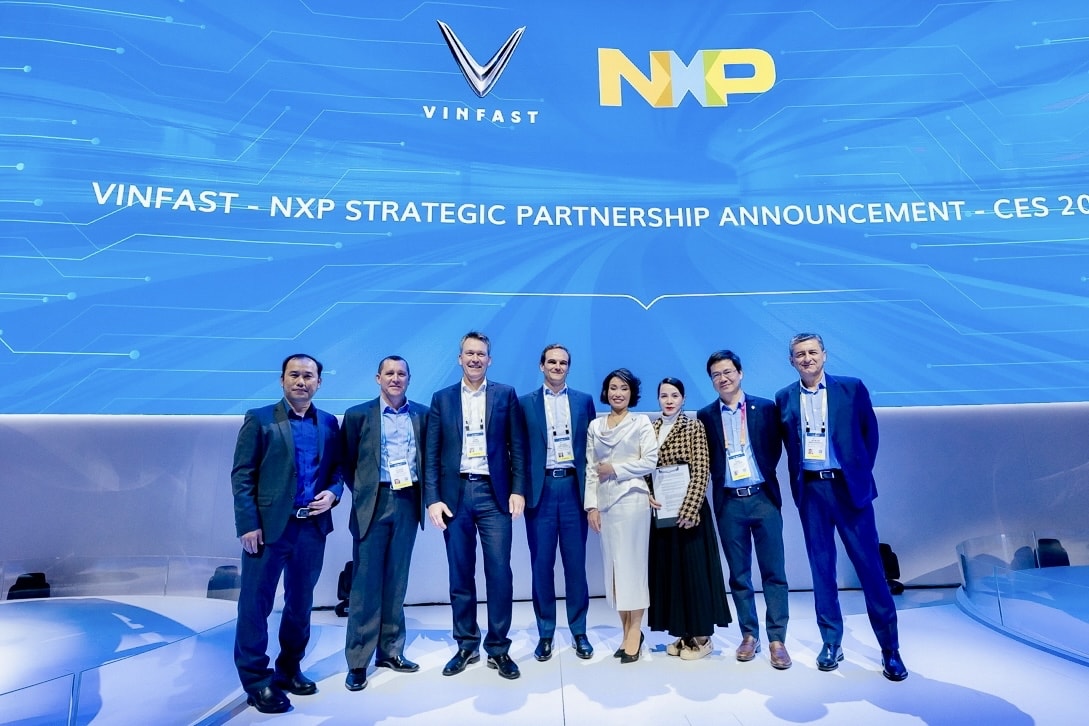 vinfast va nxp hop tac phat trien xe dien thong minh hinh 1
