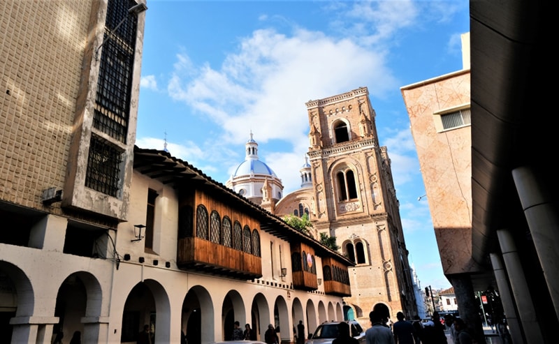 cuenca ecuador thien duong cua do uong va mua sam hinh 1