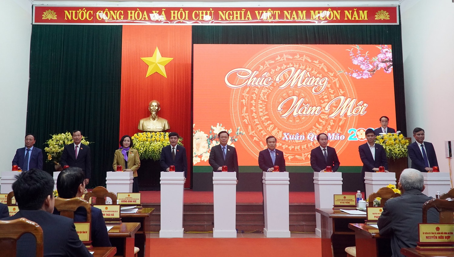 khoi cong du an cau nhat le 3 va duong hai dau cau o quang binh hinh 1