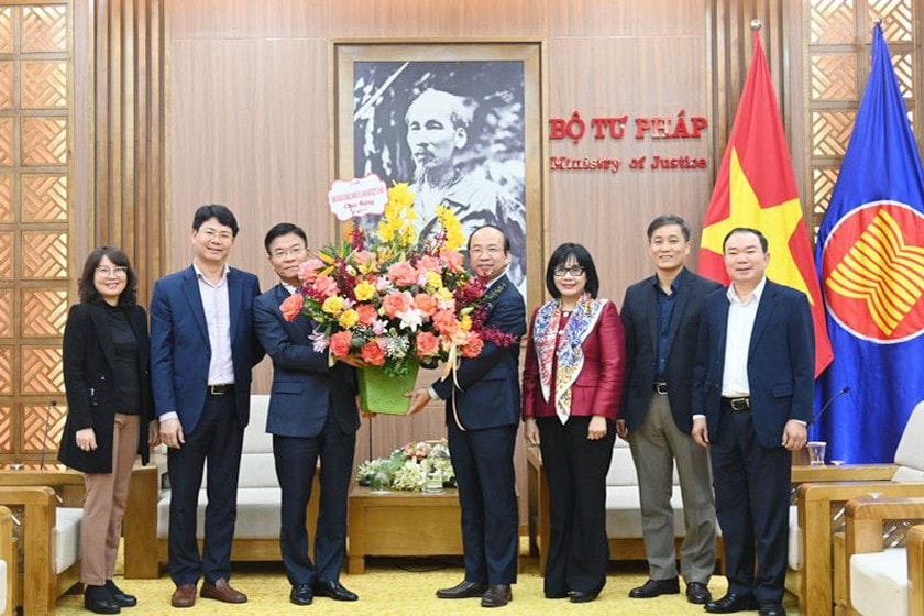thu truong phan chi hieu lam chu tich vien han lam khoa hoc xa hoi viet nam hinh 2