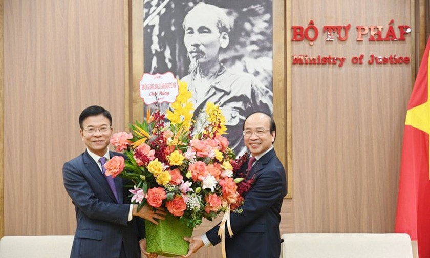 thu truong phan chi hieu lam chu tich vien han lam khoa hoc xa hoi viet nam hinh 1