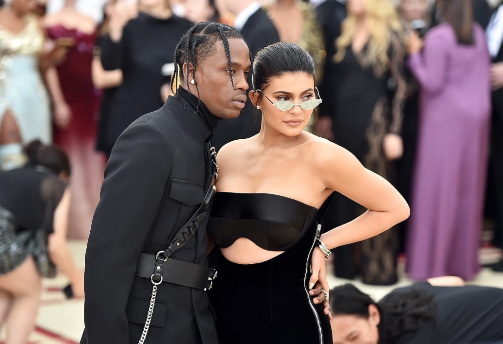 kylie jenner va travis scott dinh nghi van chia tay hinh 2