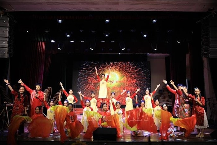 dac sac dem giao luu nghe thuat chao nam moi 2023 hinh 3