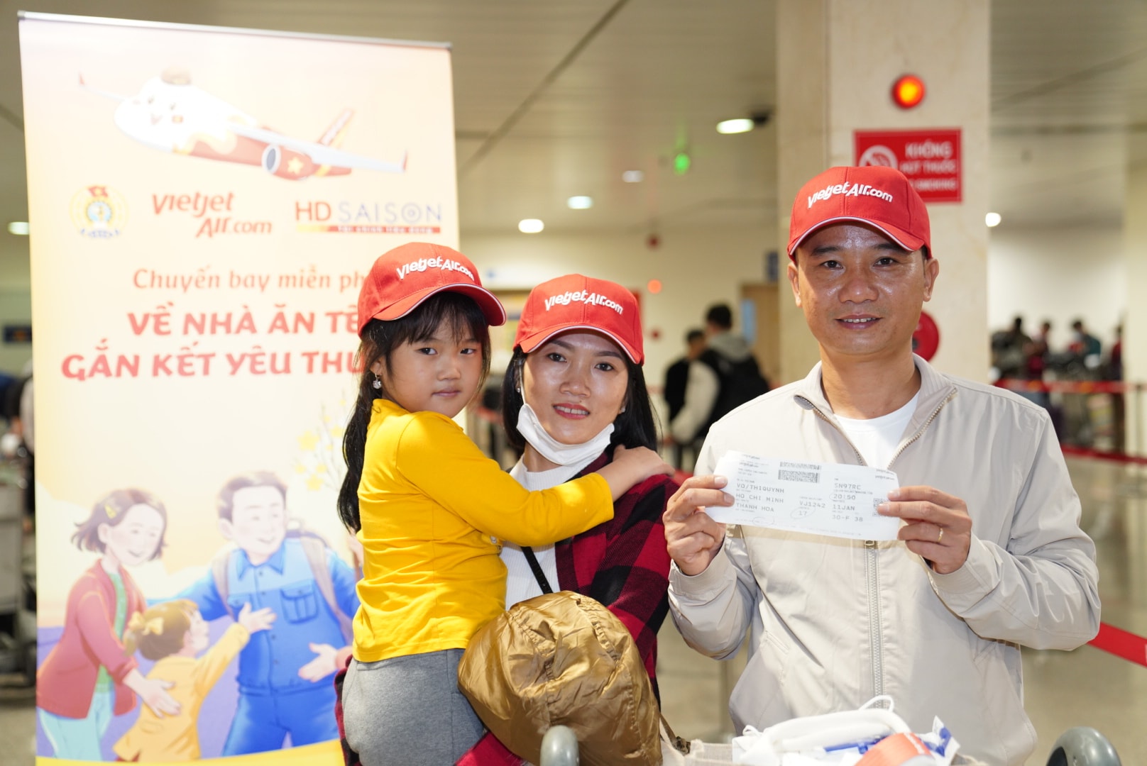 hanh trinh day cam xuc cua nhung chuyen bay yeu thuong mua tet 2023 hinh 2