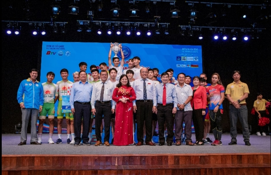 hap dan tranh tai chang chung ket mua giai xe dap quoc te truyen hinh binh duong nam 2023 cup number 1 hinh 7