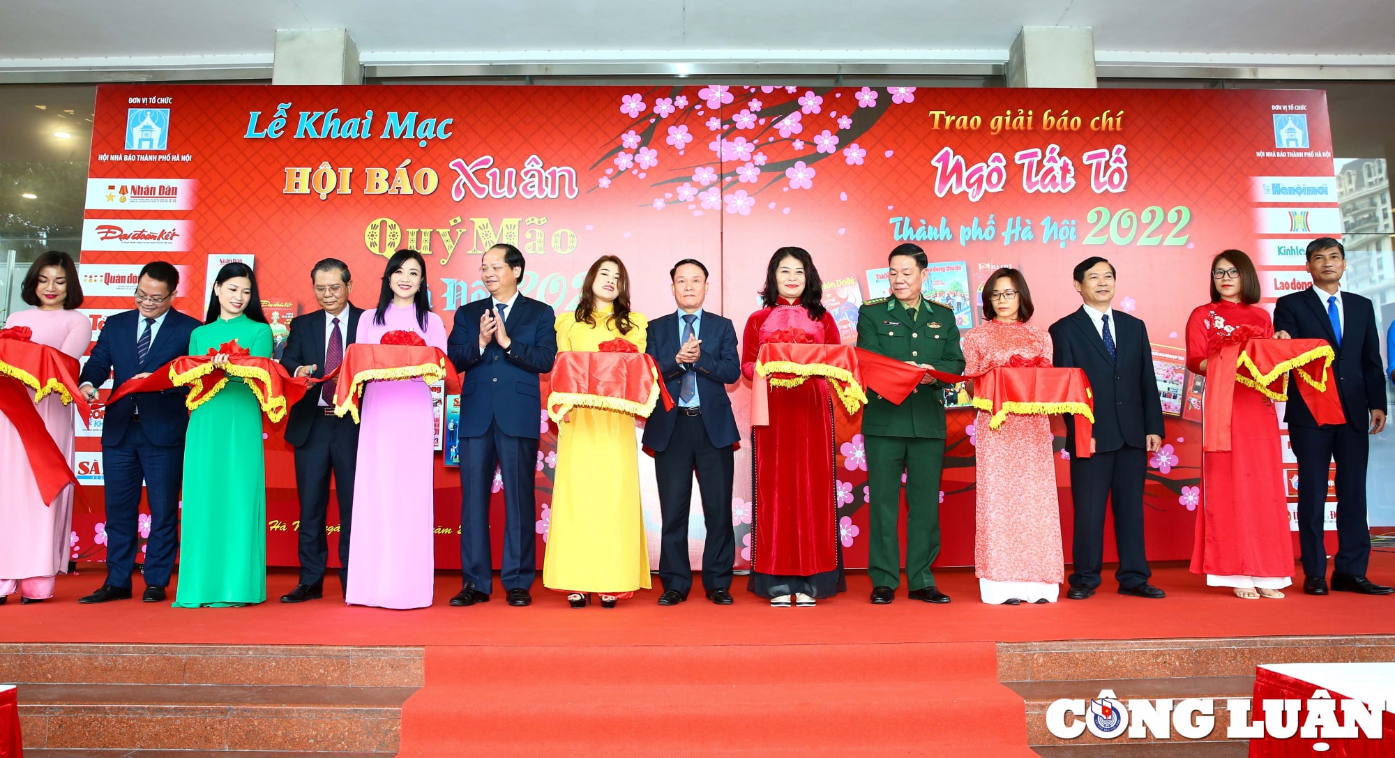 khai mac hoi bao xuan quy mao ha noi 2023 mon an tinh than khong the thieu hinh 1