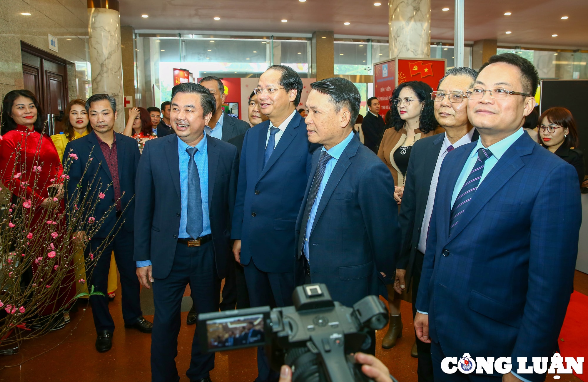 hoi bao xuan quy mao ha noi 2023 diem den y nghia cua nguoi lam bao thu do hinh 4