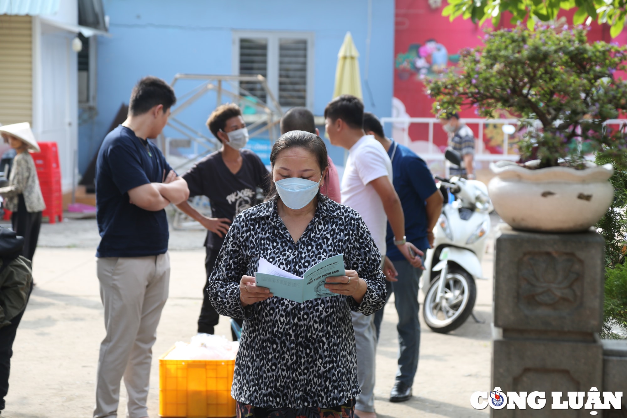 nguoi dan tp hcm chi tien trieu tha ca chep tien ong cong ong tao hinh 3