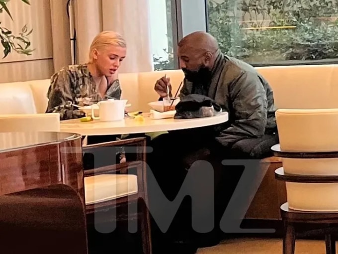kanye west gay soc khi am tham cuoi ban gai moi quen hinh 3