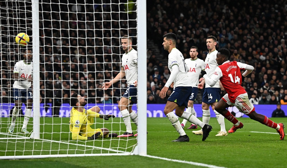 danh bai tottenham 2 0 arsenal tao cach biet 8 diem voi man city hinh 3