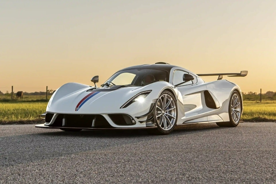 hennessey venom f5 revolution co gia hon 27 trieu usd hinh 1
