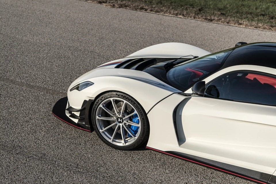 hennessey venom f5 revolution co gia hon 27 trieu usd hinh 4