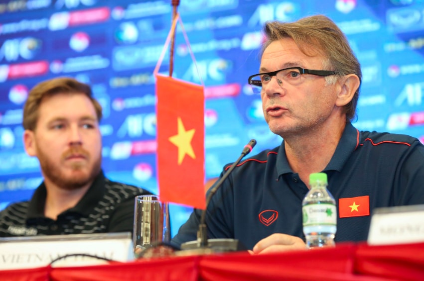 hlv philippe troussier sap duoc bo nhiem thay ong park dan dat tuyen viet nam hinh 3