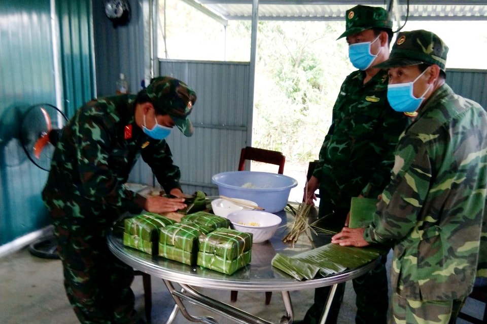 banh chung xanh tham tinh quan dan bien gioi hinh 2
