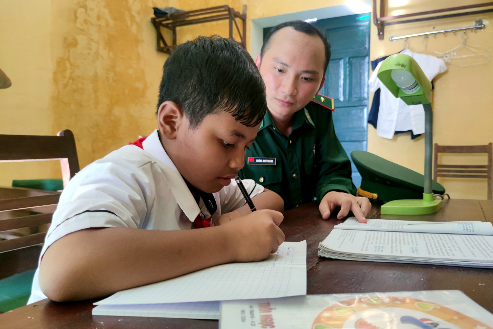 banh chung xanh tham tinh quan dan bien gioi hinh 4