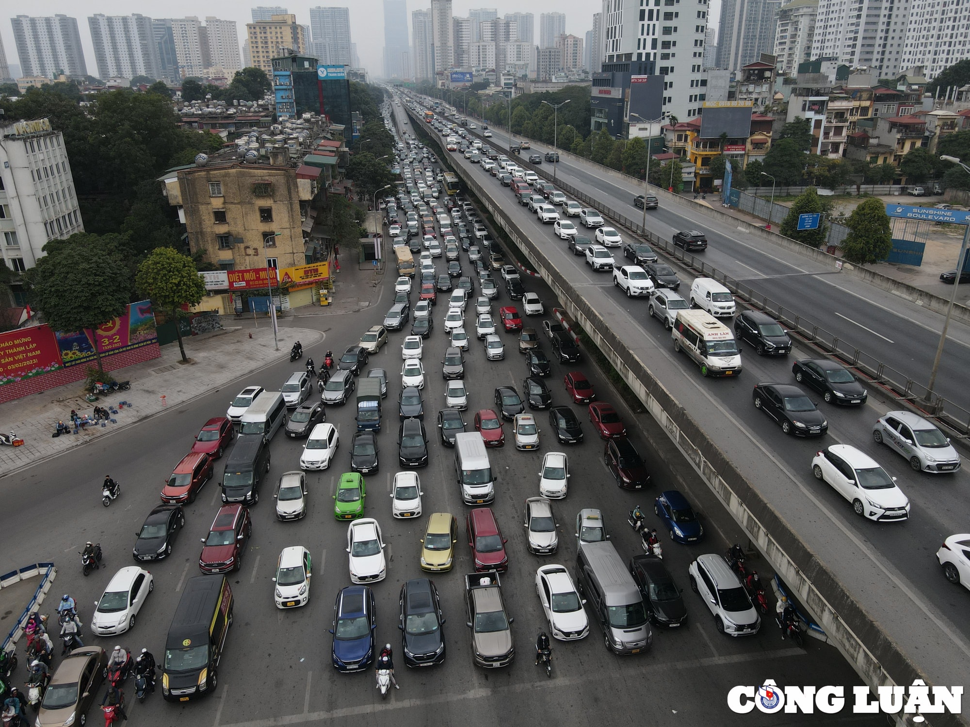 mung 2 tet tac duong cao toc phap van cau gie va vanh dai 3 tren cao hinh 5