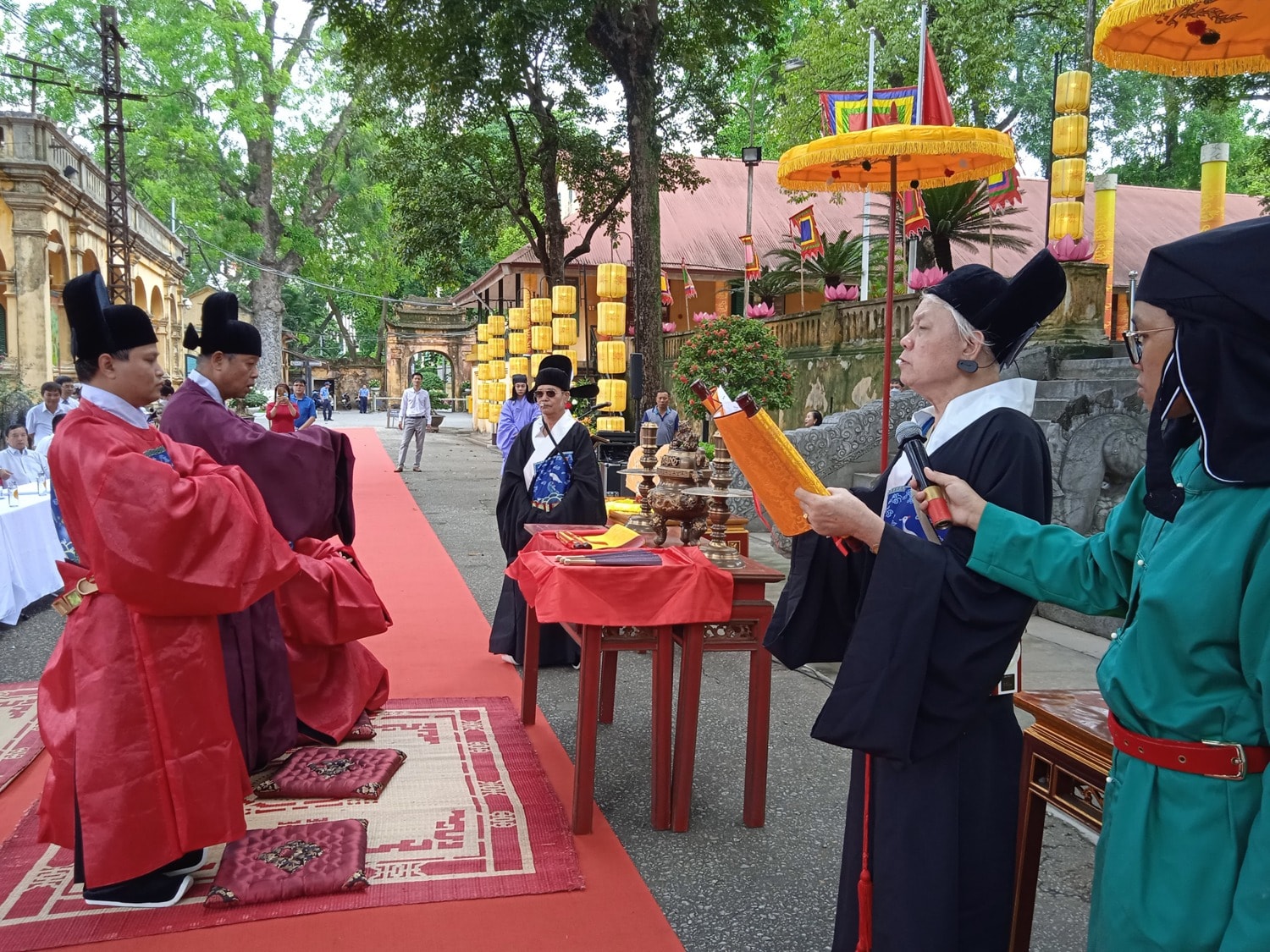 phuc dung dien kinh thien giac mo da den gan hinh 1