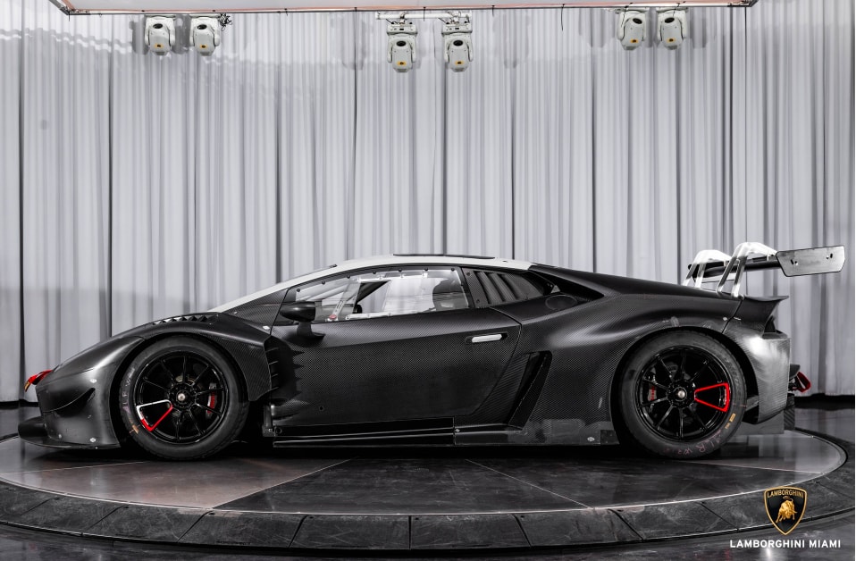 chiec lamborghini hang hiem duoc rao ban hinh 3