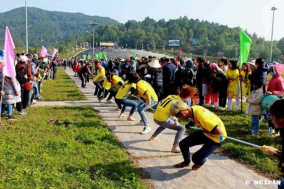 khai hoi chua huong tich  mo dau nam du lich ha tinh 2023 hinh 12