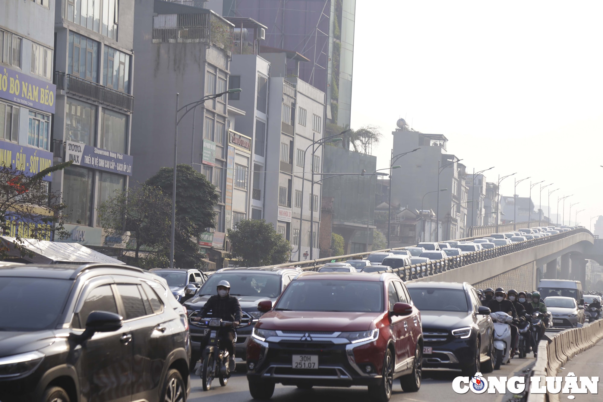 ha noi sau ky nghi tet duong pho lai un tac gio cao diem hinh 4