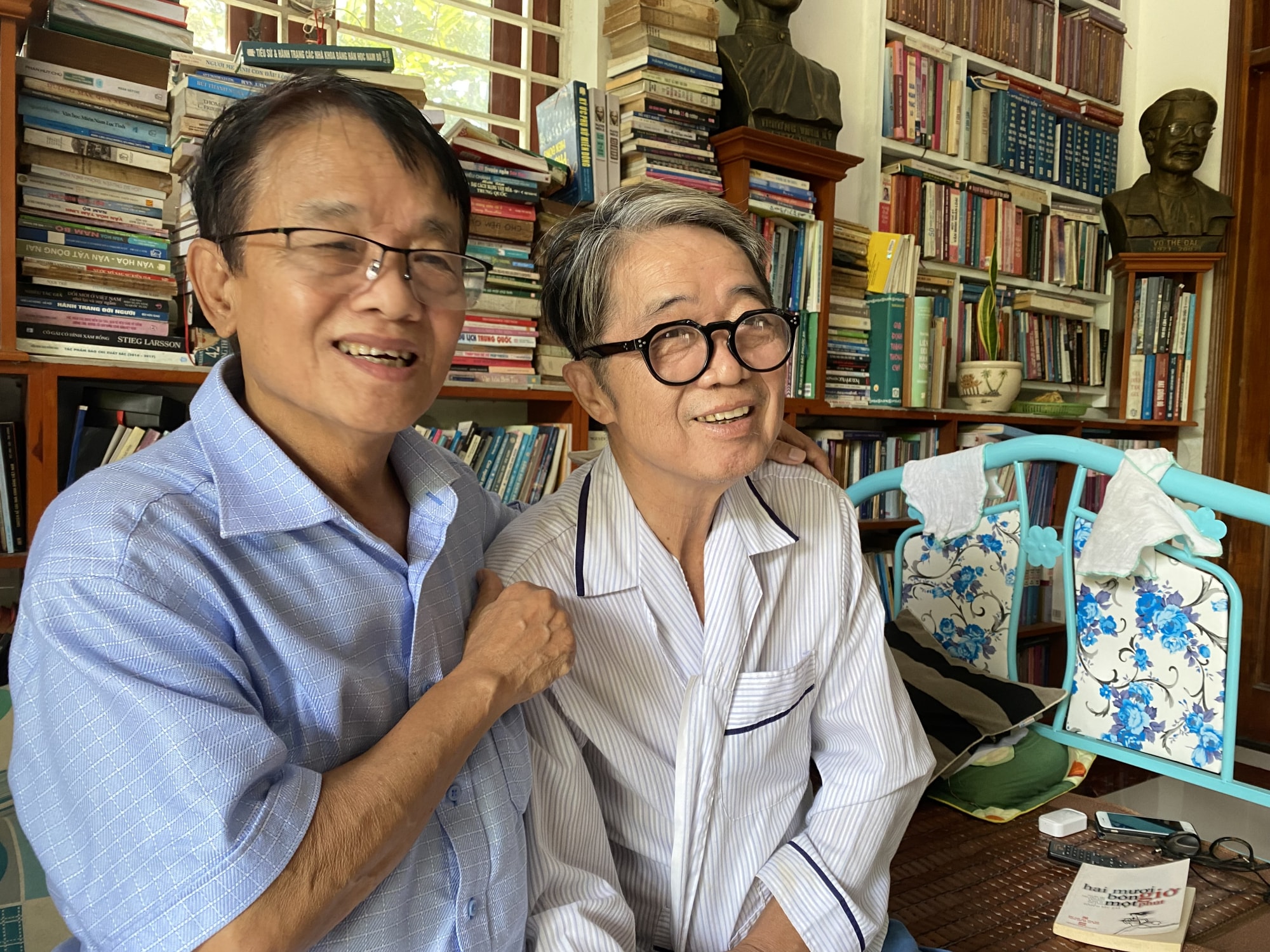 nha bao mai song be va thu vien tu nhan cho nguoi yeu sach bao hinh 1