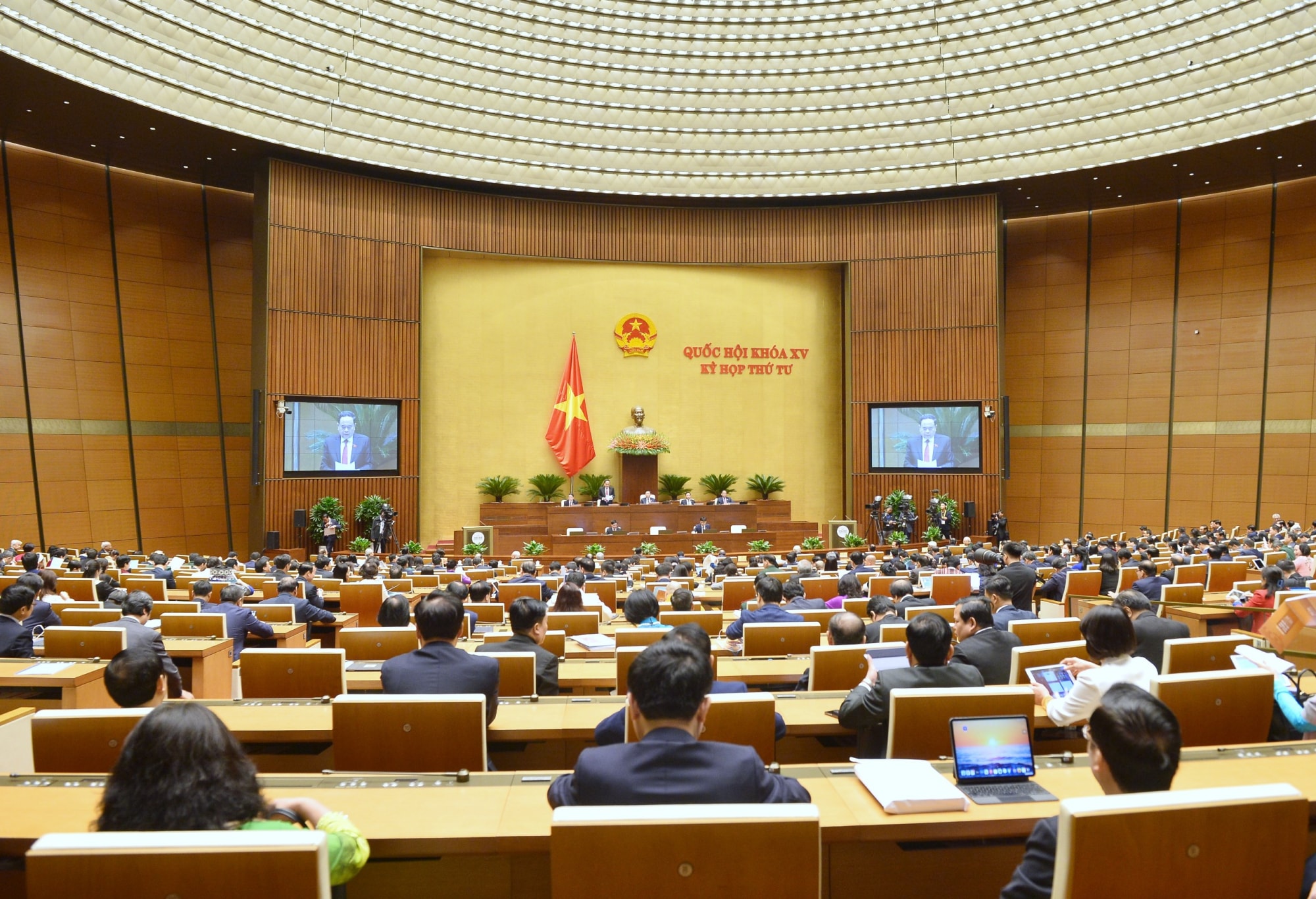 5 van de lon trong viec tiep thu giai trinh va chinh ly du an luat giao dich dien tu sua doi hinh 2