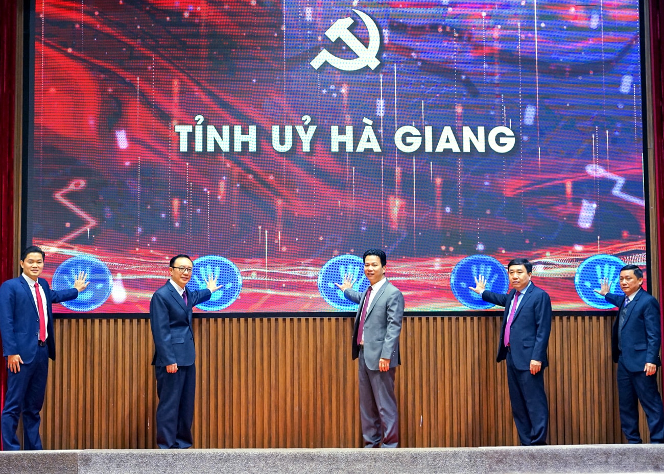 ha giang phat dong giai bao chi cua dang bo tinh ve xay dung dang hinh 1