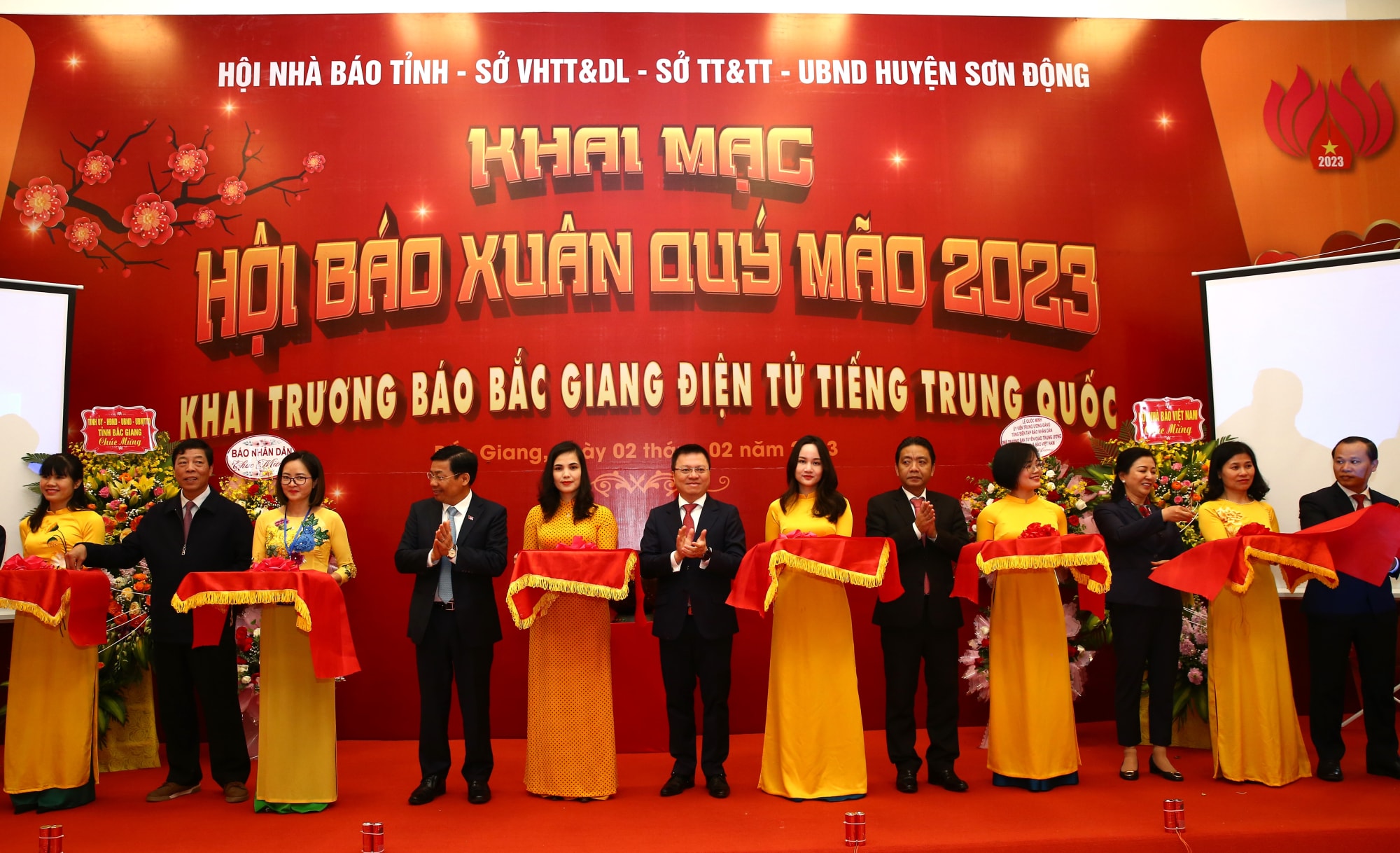 bac giang khai mac hoi bao xuan quy mao 2023 hinh 1