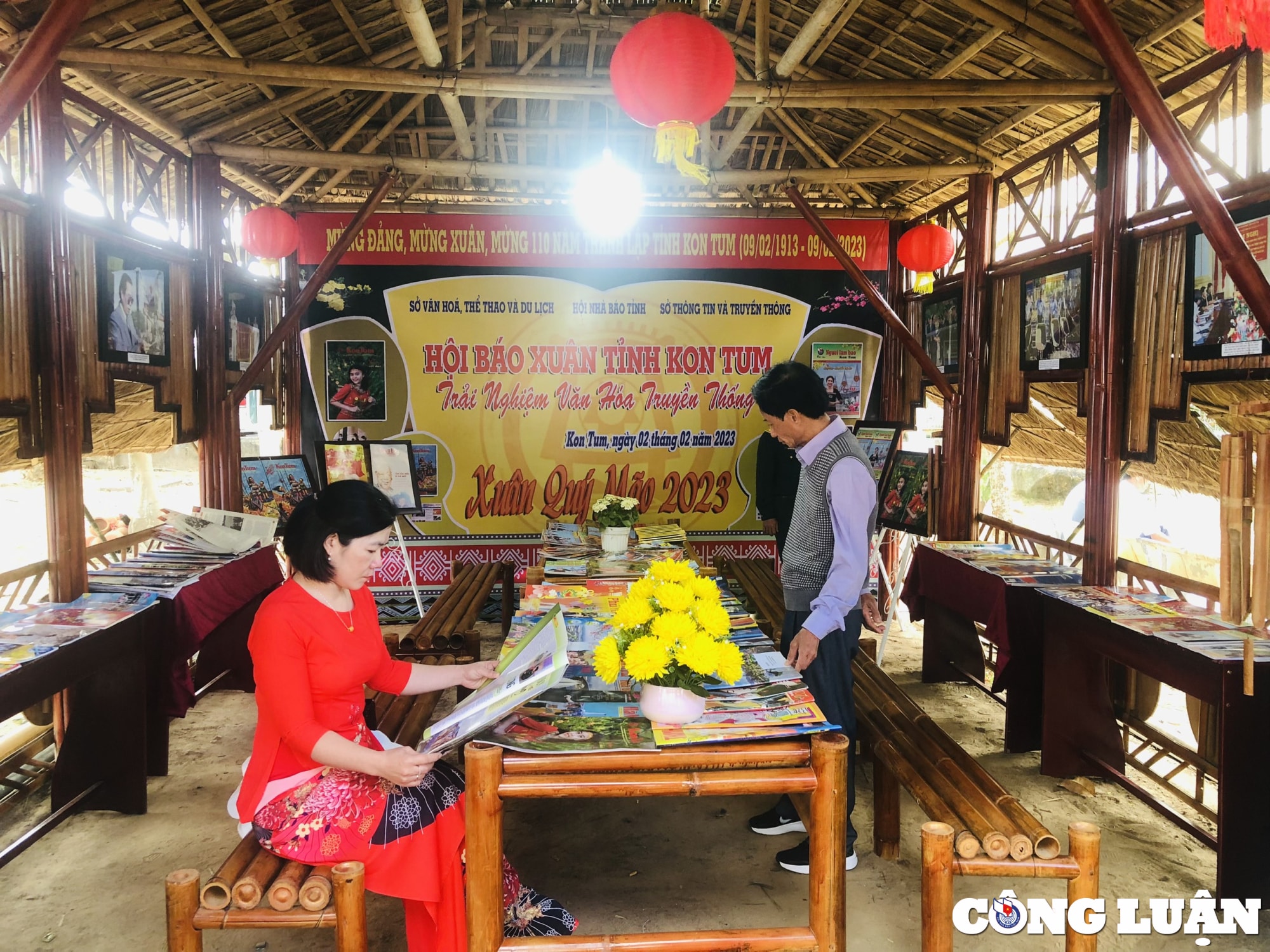 kon tum hang tram an pham bao chi trong ngay khai mac hoi bao xuan quy mao 2023 hinh 3