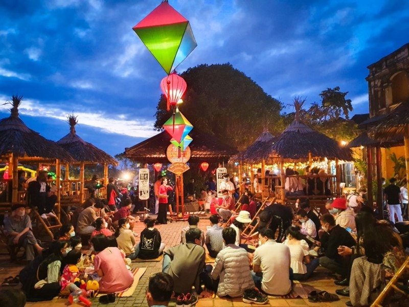 le hoi tet nguyen tieu o hoi an la di san van hoa phi vat the quoc gia hinh 4