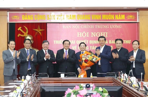 ong dang van dung giu chuc pho truong ban noi chinh trung uong hinh 3