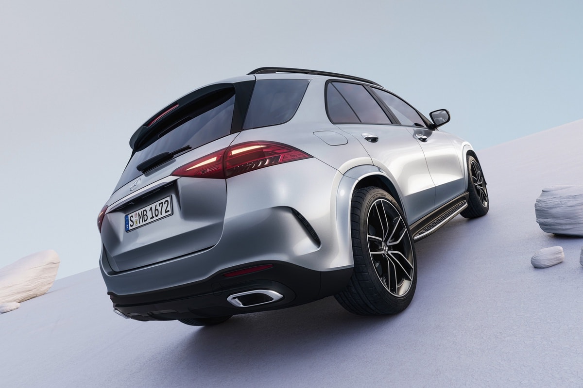 mercedes benz gle ra mat ban nang cap giua vong doi hinh 4