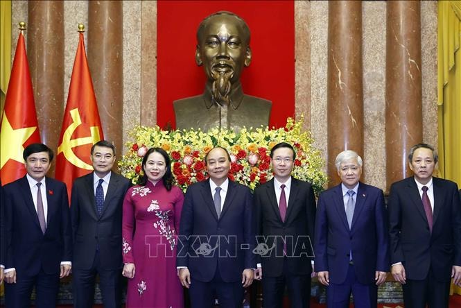 nguyen chu tich nuoc nguyen xuan phuc ban giao cong tac hinh 3