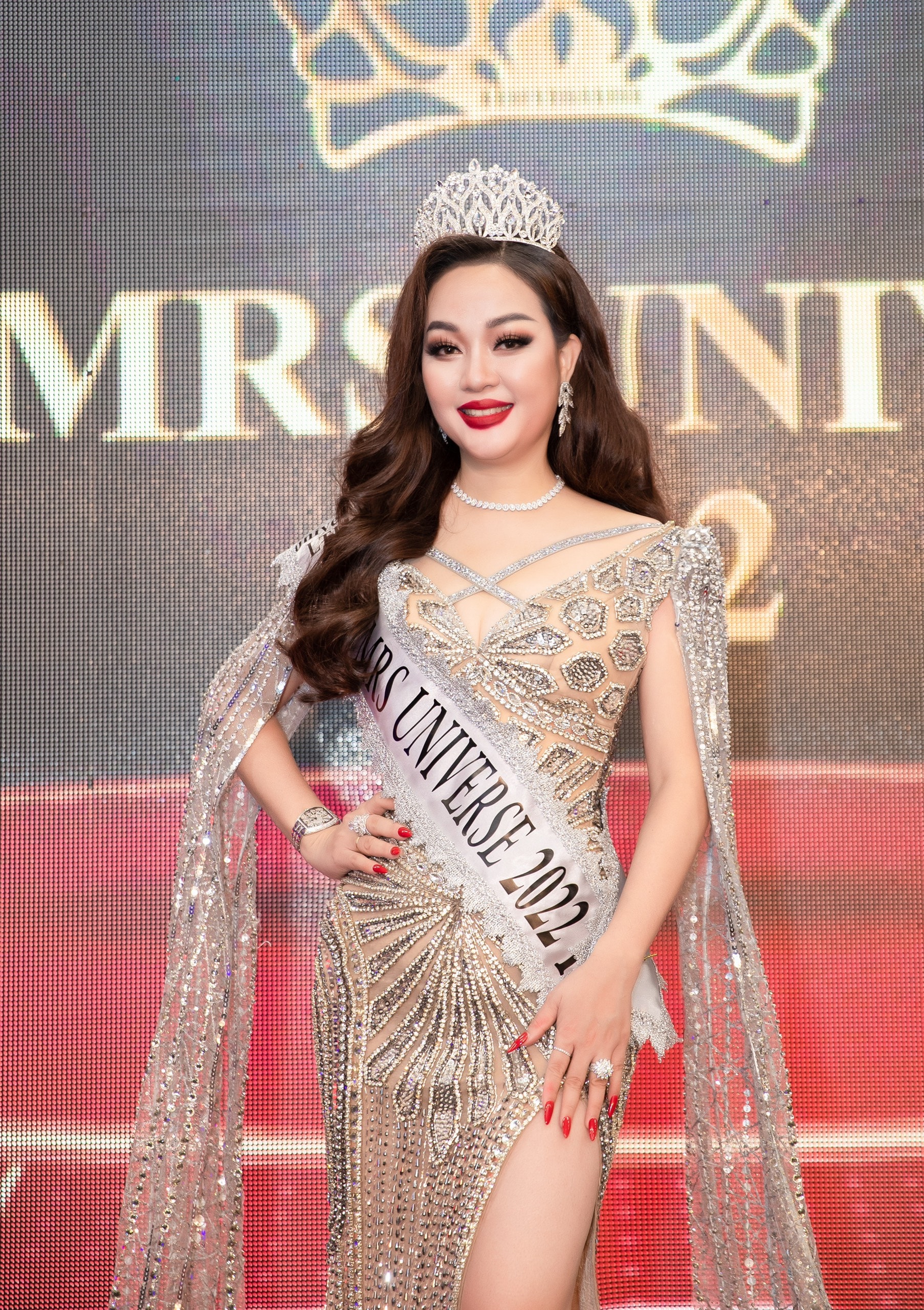 hoang thanh nga doat giai a hau 1 mrs universe 2022 tai sofia hinh 3