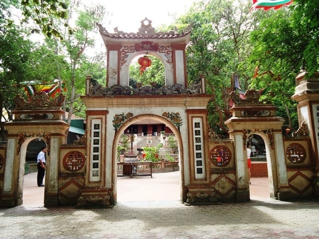 den cui den ong hoang muoi chon linh thieng tim ve hinh 1
