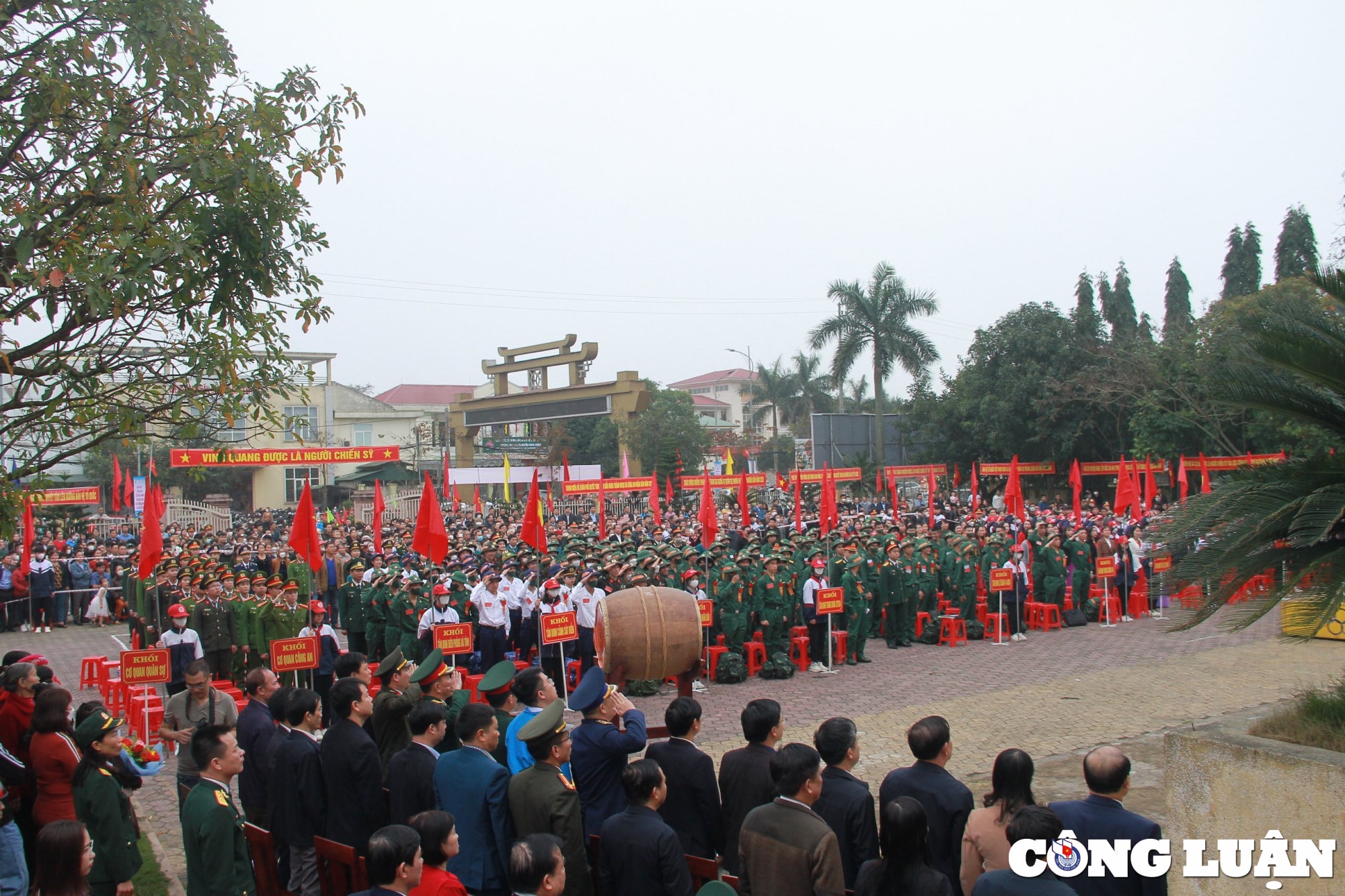 ha tinh tien 1445 thanh nien len duong nhap ngu hinh 5