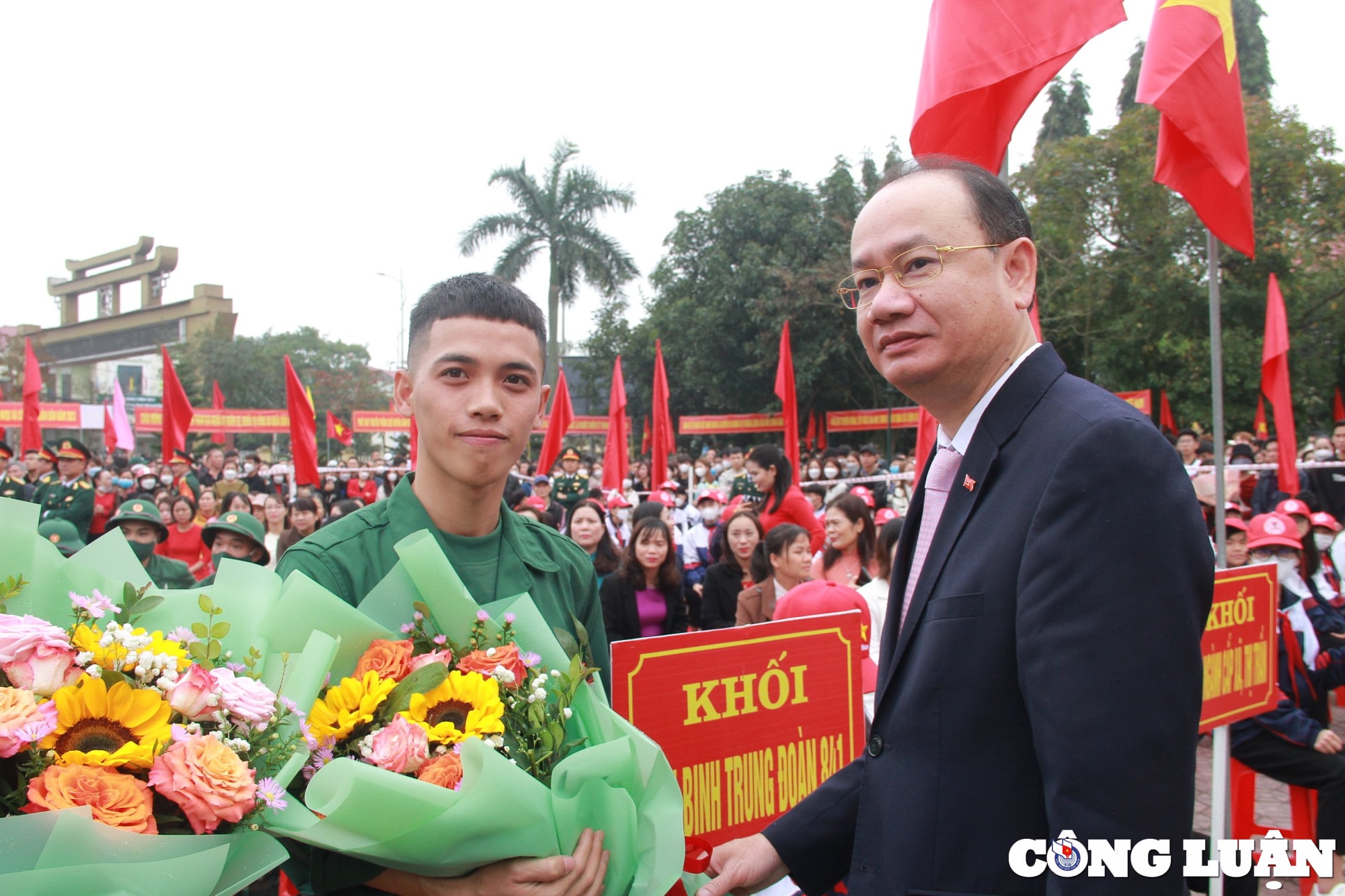 ha tinh tien 1445 thanh nien len duong nhap ngu hinh 7
