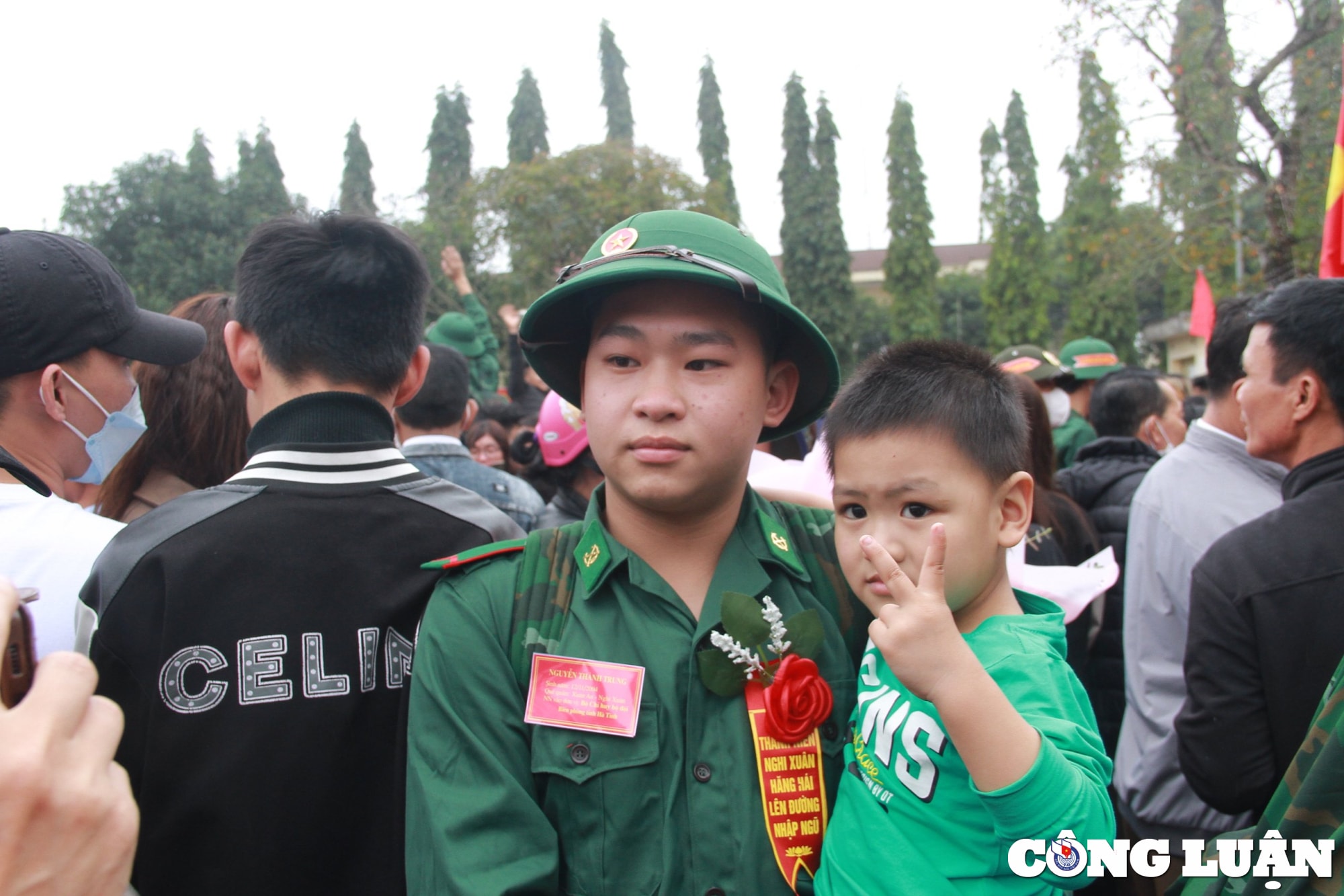 ha tinh tien 1445 thanh nien len duong nhap ngu hinh 10