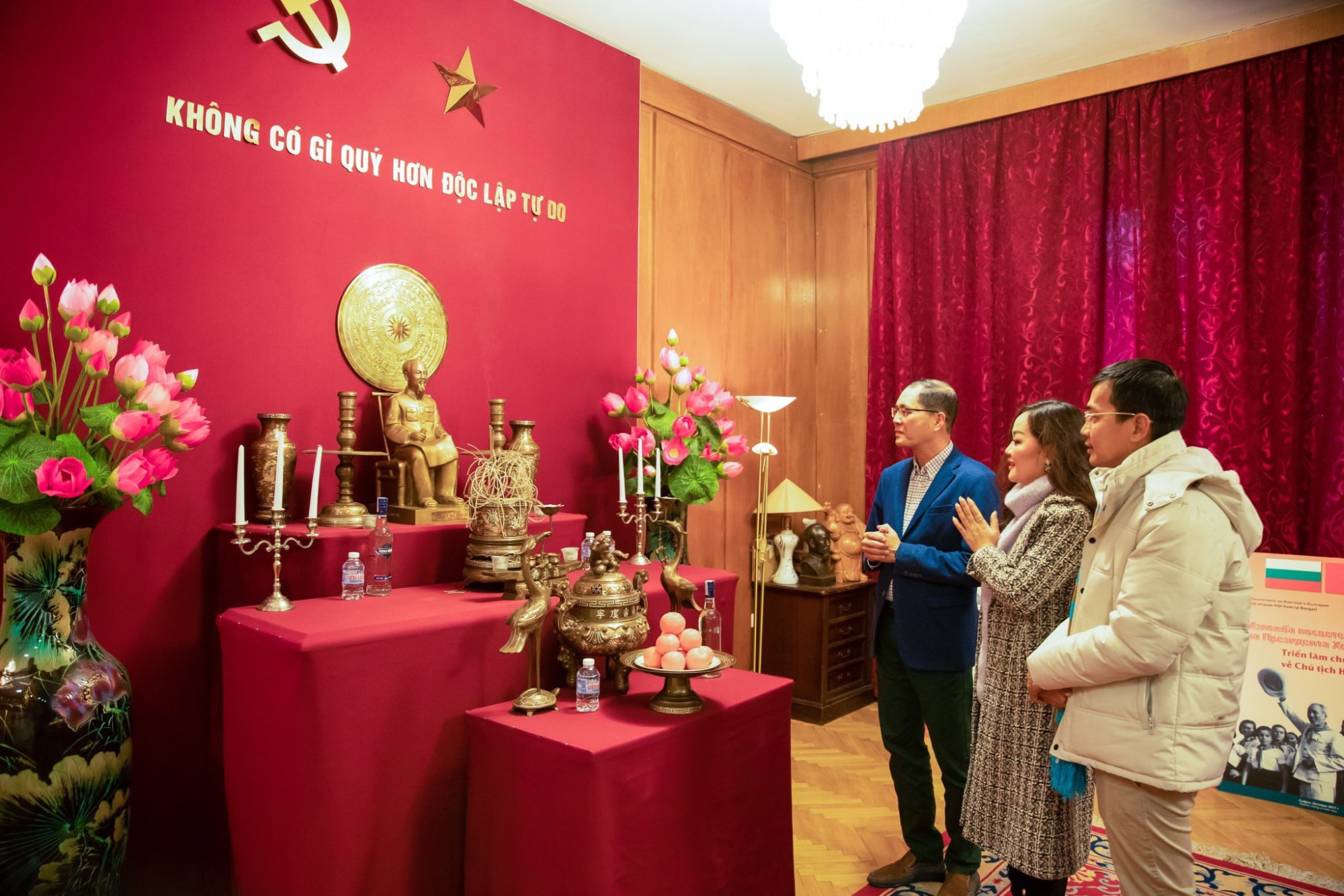 a hau 1 mrs universe 2023 hoang thanh nga tham dai su quan viet nam tai bulgaria hinh 4