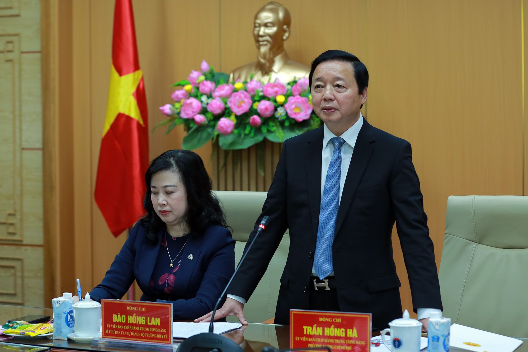 nhung van de ve y te cap bach can thao go ngay thay vi ngoi cho sua toan dien hinh 1